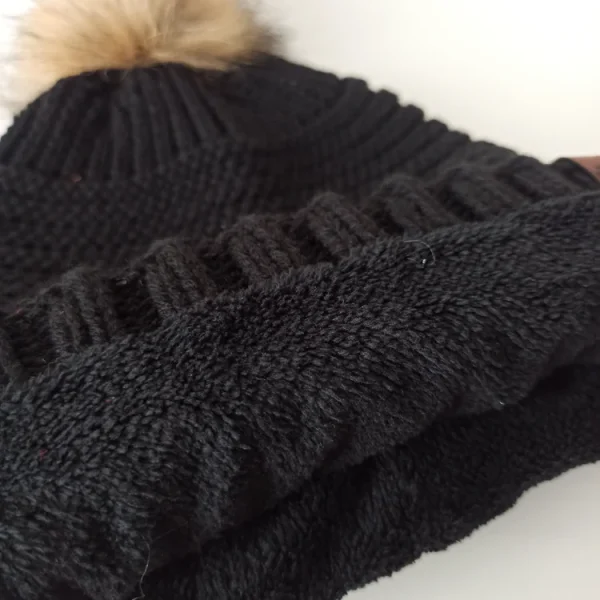 کلاه تک زنانه خزدار گرم مدل شیطونی کد10 - تصویر 5