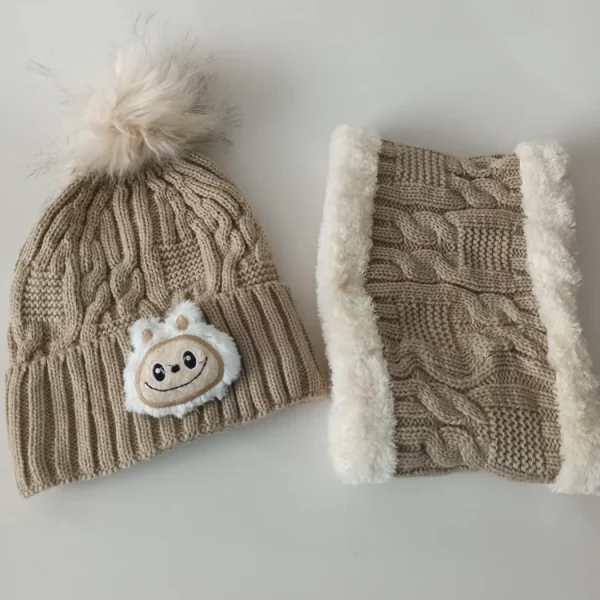 شال و کلاه دخترانه خزدار رینگی مدل لبوبو بافتنی کد 32 - تصویر 2