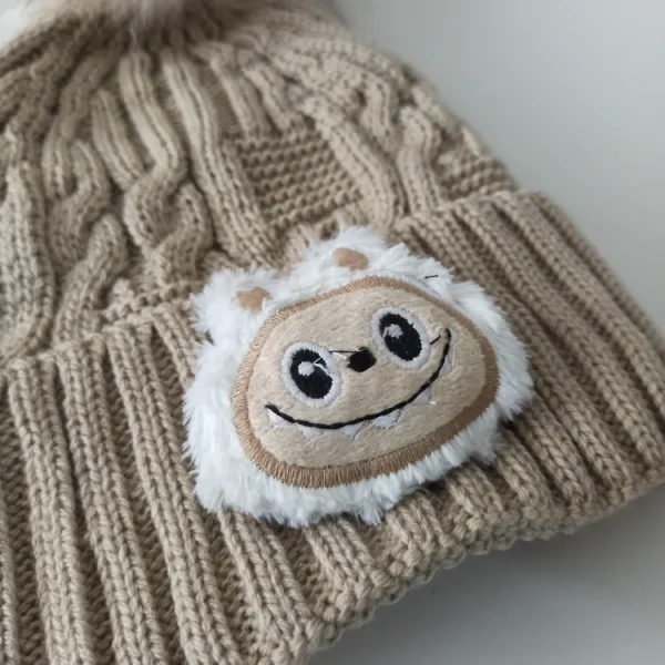شال و کلاه دخترانه خزدار رینگی مدل لبوبو بافتنی کد 32 - تصویر 4