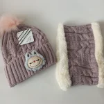 شال و کلاه دخترانه خزدار رینگی مدل لبوبو بافتنی کد 32 - تصویر 9