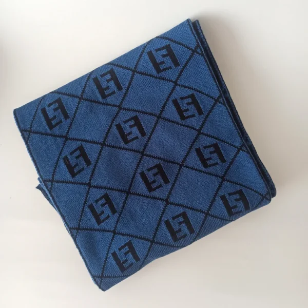 شال گردن مردانه بافت ریز گرم دو رو - تصویر 5