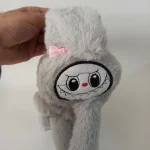 گوشگیر دخترانه پمپی وارداتی خزدار مدل لبو بو کد 51 - تصویر 4