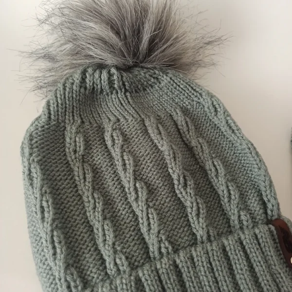 شال  و کلاه پسرانه خزدار رینگی مدل بافتنی کد 8 - تصویر 3