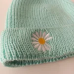 کلاه تک زنانه گل بابونه مدل بافتنی کد 52 - تصویر 3