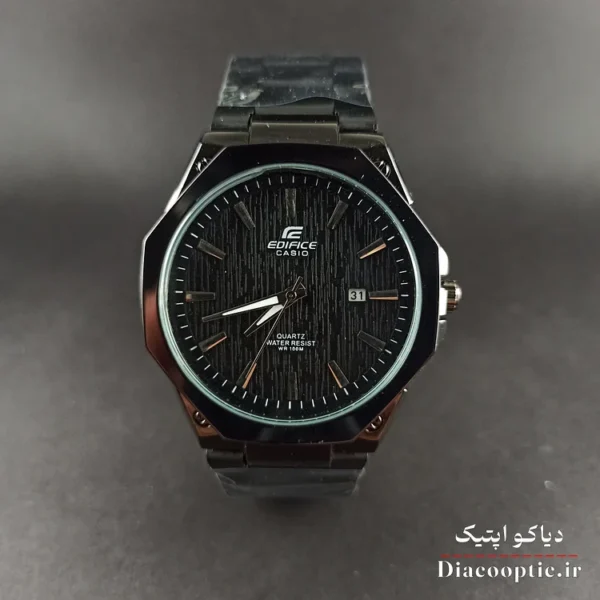نمای نزدیک قاب چند ضلعی استیل ساعت مچی مردانه کاسیو مدل Do1248