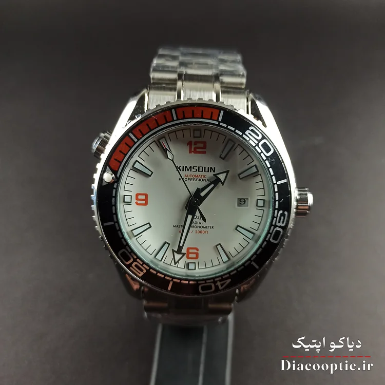 نمای زاویه ای ساعت کیمسون Kim1163 استیل با صفحه سفید و قاب نقره ای