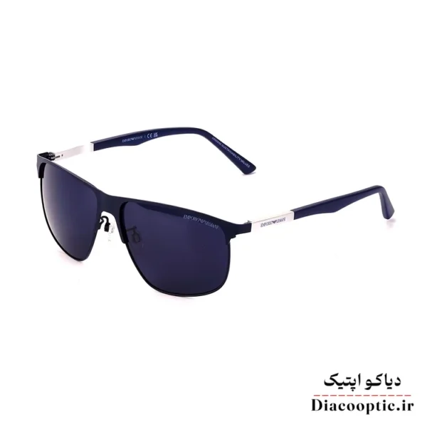 نگاه نزدیک به عدسی چند رنگ عینک KO-EA2094